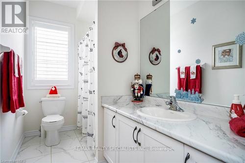 230 Roy Dr, Clearview, ON - Indoor Photo Showing Bathroom