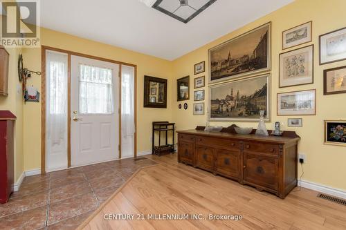 11 Old Pavillion Road, Caledon, ON - Indoor Photo Showing Other Room