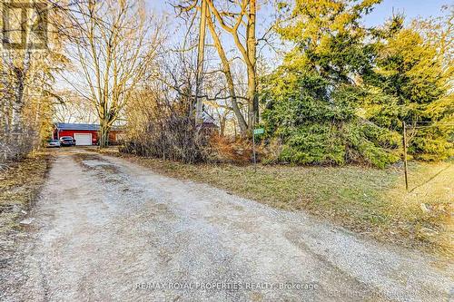 640 Myrtle Rd, Whitby, ON - Outdoor