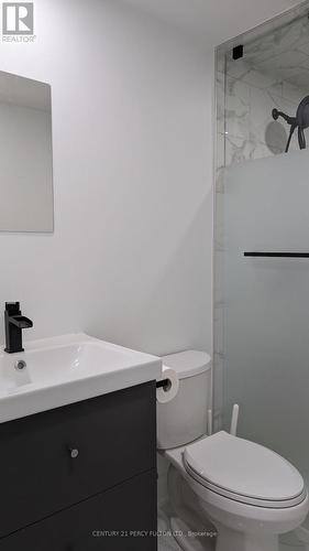 #Bsmt -56 Wilcox Rd, Vaughan, ON - Indoor Photo Showing Bathroom