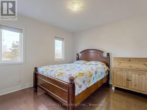 20 Kevi Cres, Richmond Hill, ON - Indoor Photo Showing Bedroom