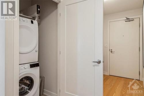 530 De Mazenod Avenue Unit#210, Ottawa, ON - Indoor Photo Showing Laundry Room