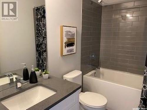 1007 Brighton Gate, Saskatoon, SK - Indoor Photo Showing Bathroom