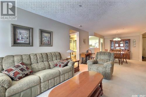 106 2600 Arens Road E, Regina, SK - Indoor Photo Showing Living Room