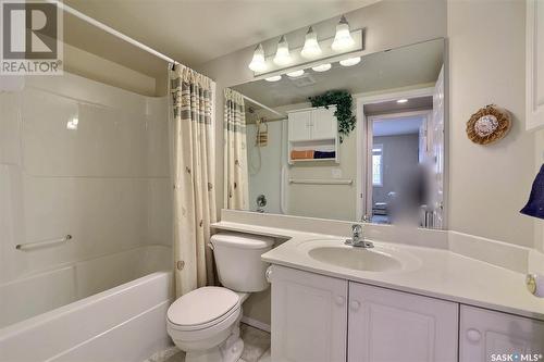 106 2600 Arens Road E, Regina, SK - Indoor Photo Showing Bathroom