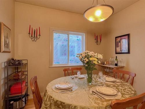 927 Firehall Creek Rd, Langford, BC - Indoor Photo Showing Dining Room
