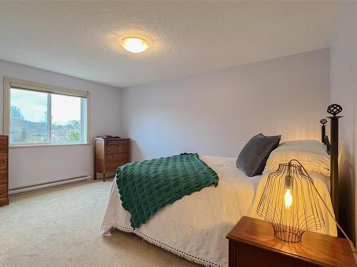 927 Firehall Creek Rd, Langford, BC - Indoor Photo Showing Bedroom