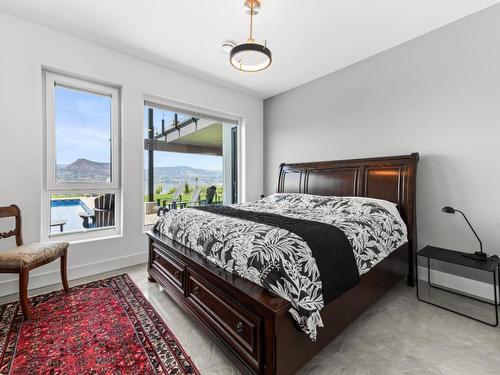 2805 Aikins Loop, Naramata, BC - Indoor Photo Showing Bedroom