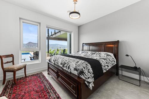 2805 Aikins Loop, Naramata, BC - Indoor Photo Showing Bedroom