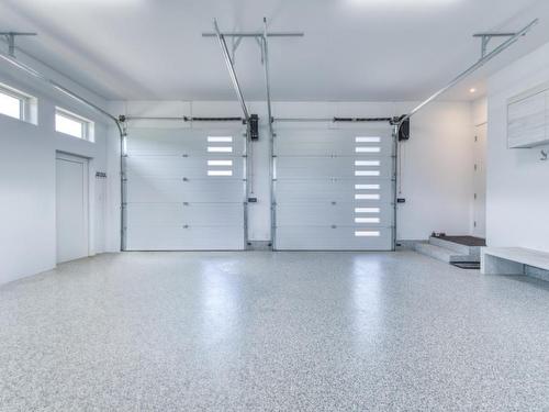 2805 Aikins Loop, Naramata, BC - Indoor Photo Showing Garage