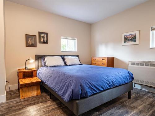271 Glenmary Road, Enderby, BC - Indoor Photo Showing Bedroom