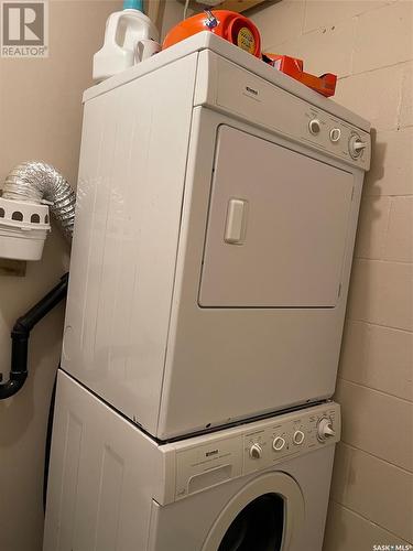 209 Pine Street, Chitek Lake, SK - Indoor Photo Showing Laundry Room