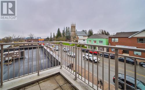 303 - 10101 Yonge Street, Richmond Hill, ON - Outdoor With Balcony