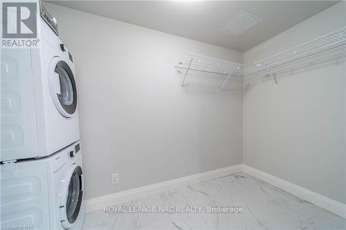 #610 -5698 Main St, Niagara Falls, ON - Indoor Photo Showing Laundry Room