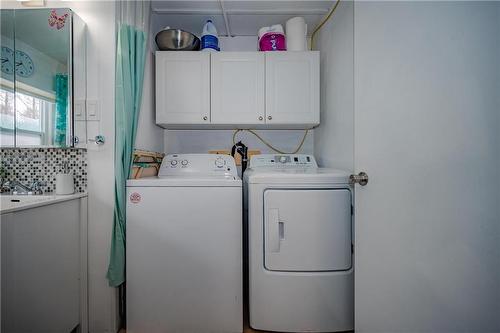 16 Shay Crescent, Winnipeg, MB - Indoor Photo Showing Laundry Room