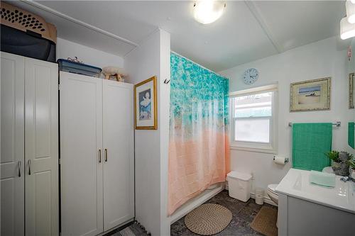 16 Shay Crescent, Winnipeg, MB - Indoor Photo Showing Bathroom