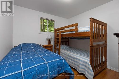 1223 Innisfree Rd Lot 4/5 Street, Muskoka Lakes, ON - Indoor Photo Showing Bedroom