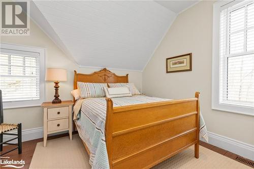1019 Bluff Road Unit# 5, Port Carling, ON - Indoor Photo Showing Bedroom