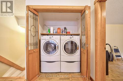 4086 Lloydtown-Aurora Rd, King, ON - Indoor Photo Showing Laundry Room