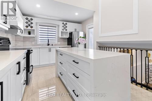 3256 Dominion Rd, Fort Erie, ON - Indoor Photo Showing Kitchen