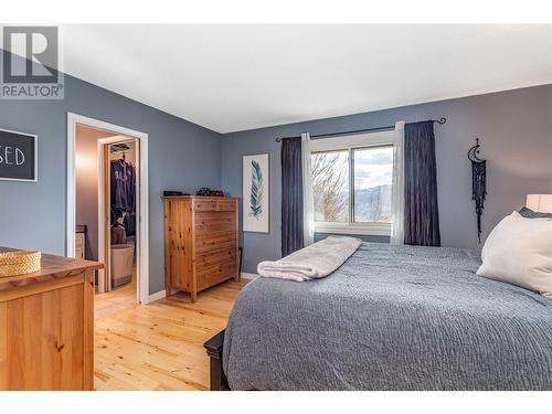 2247 Westville Way, West Kelowna, BC - Indoor Photo Showing Bedroom