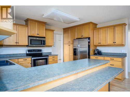 14420 Oyama Road, Lake Country, BC - Indoor Photo Showing Kitchen With Double Sink