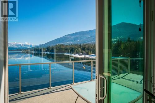 7126  3A Highway Unit# 48, Nelson, BC -  With Body Of Water With View