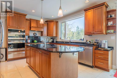 7126  3A Highway Unit# 48, Nelson, BC - Indoor Photo Showing Kitchen