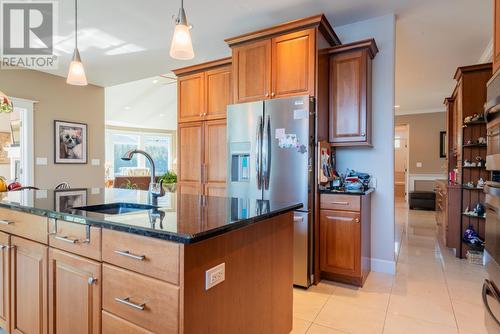 7126  3A Highway Unit# 48, Nelson, BC - Indoor Photo Showing Kitchen