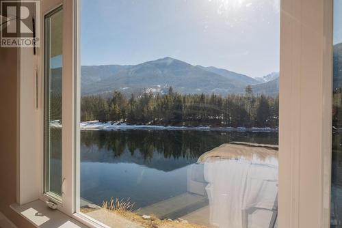 7126  3A Highway Unit# 48, Nelson, BC - Outdoor With Body Of Water With View