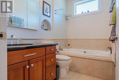 7126  3A Highway Unit# 48, Nelson, BC - Indoor Photo Showing Bathroom