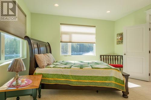 7126  3A Highway Unit# 48, Nelson, BC - Indoor Photo Showing Bedroom