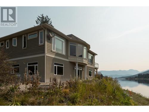 7126  3A Highway Unit# 48, Nelson, BC - Outdoor With Body Of Water