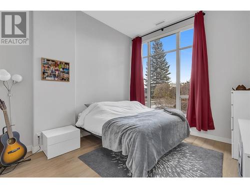 1160 Bernard Avenue Unit# 102, Kelowna, BC - Indoor Photo Showing Bedroom