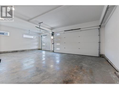 2895 Partridge Drive, Penticton, BC - Indoor Photo Showing Garage
