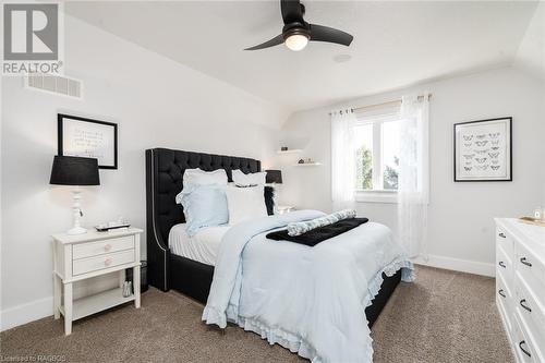 second floor suite - 207 Forler Street, Neustadt, ON - Indoor Photo Showing Bedroom