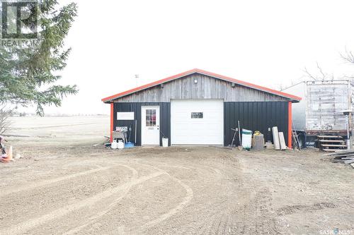 700 6Th Street W, Assiniboia, SK - Outdoor