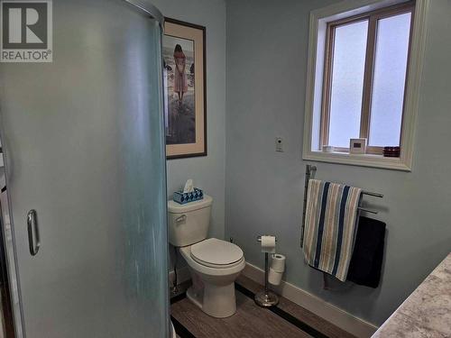 4357 Eagle Bay Road, Eagle Bay, BC - Indoor Photo Showing Bathroom