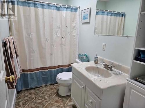 4357 Eagle Bay Road, Eagle Bay, BC - Indoor Photo Showing Bathroom