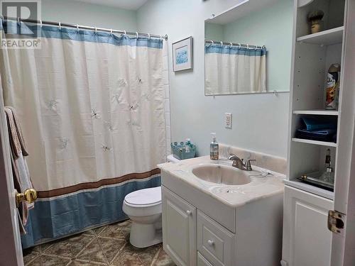 4357 Eagle Bay Road, Eagle Bay, BC - Indoor Photo Showing Bathroom