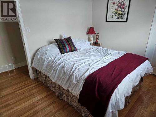 4357 Eagle Bay Road, Eagle Bay, BC - Indoor Photo Showing Bedroom