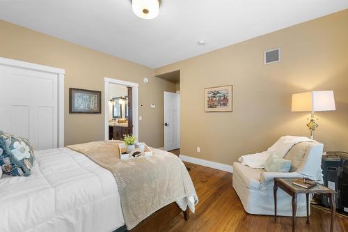 15001 Anderson Road, Gray Creek, BC - Indoor Photo Showing Bedroom