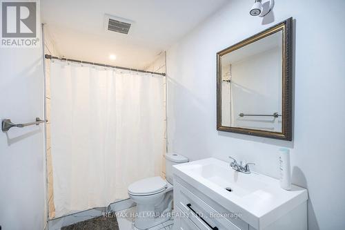 1256 Langley Circ, Oshawa, ON - Indoor Photo Showing Bathroom