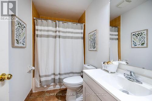 1256 Langley Circ, Oshawa, ON - Indoor Photo Showing Bathroom