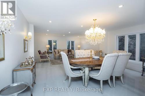 2A Chiltern Hill, Richmond Hill, ON - Indoor Photo Showing Dining Room