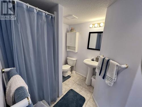 3474 Dunsmuir Road, Lac La Hache, BC - Indoor Photo Showing Bathroom