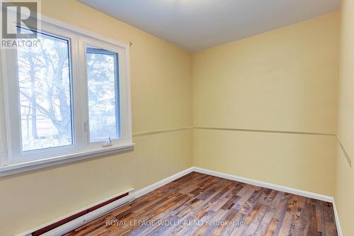 460 Domville St, Wellington North, ON - Indoor Photo Showing Other Room