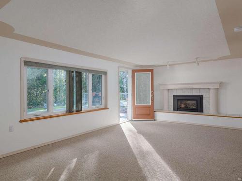4391 Best Rd, Port Alberni, BC - Indoor With Fireplace