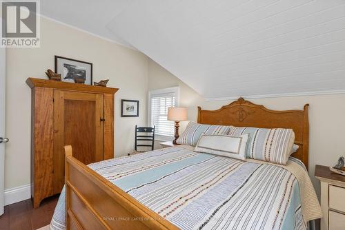 5 - 1019 Bluff Road, Muskoka Lakes, ON - Indoor Photo Showing Bedroom