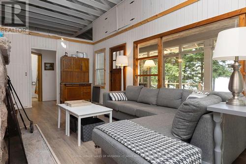 Lot 2 - 1213 Innisfree Road, Muskoka Lakes, ON - Indoor Photo Showing Living Room